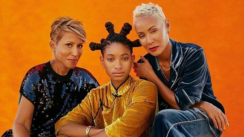 Willow Smith habla de poliamor con su madre y su abuela, "why not?"