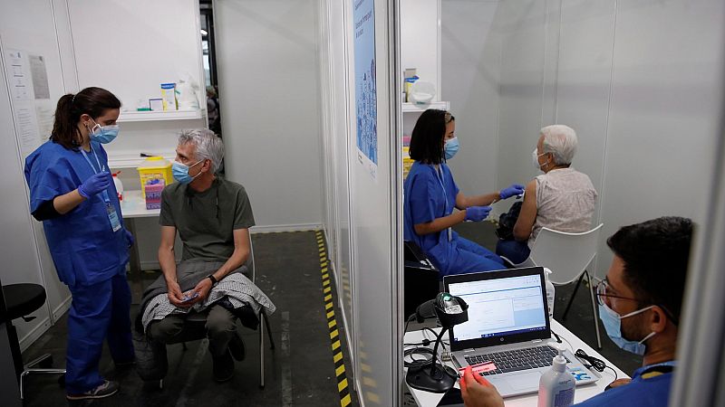 COVID-19, 30 de abril: España supera por primera vez el medio millón de vacunas diarias
