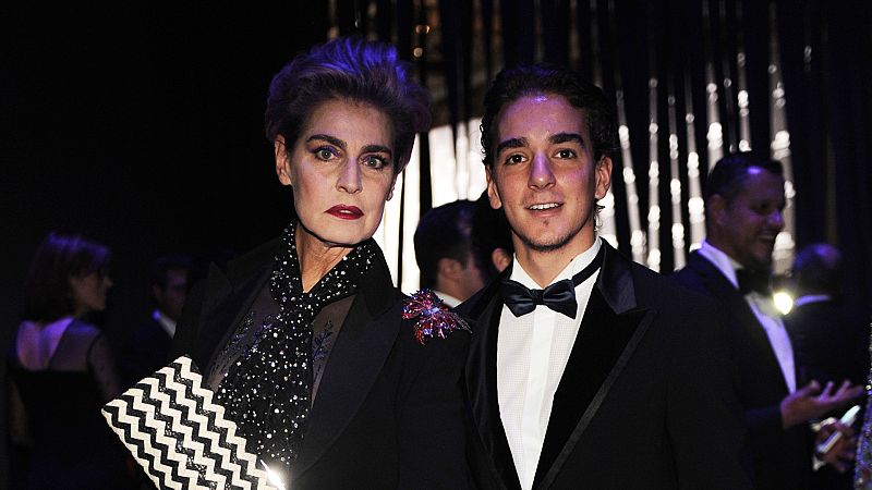 Clemente Lequio se une a la guerra entre Antonia Dell'Atte y Ana Obregón para defender a su madre