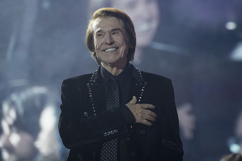 Raphael, celebra su 78 cumpleaños compartiendo esta foto y al grito de "Seguimos palante. ¡Palante siempre!"