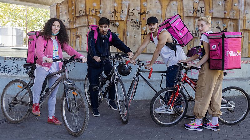 Dónde y cuándo ver 'Riders', la nueva serie de Playz protagonizada por Ismael Abadal y Catalina Sopelana