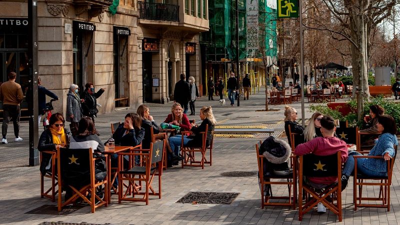 El miedo a la nueva normalidad tras el estado de alarma: "Tengo síndrome de Estocolmo con el toque de queda"