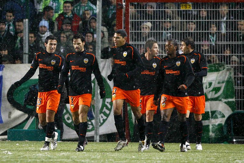 Deportivo y Valencia, solos ante el peligro