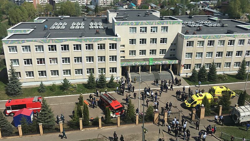 Mueren ocho personas, entre ellas siete niños, en un tiroteo en un instituto en la ciudad rusa de Kazán