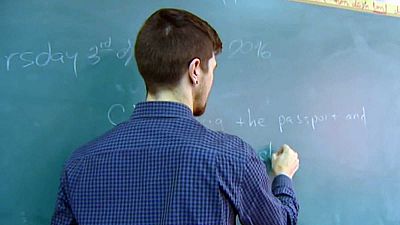 Docents com a víctimes d'agressions físiques i verbals