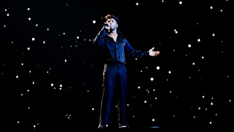 Blas Cantó "eclipsa" Róterdam en su primer ensayo en Eurovisión 2021