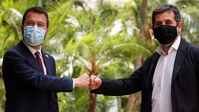 ERC y Junts acuerdan un Govern de coalici�n "fuerte" basado en la "lealtad" para constituir la "rep�blica catalana"