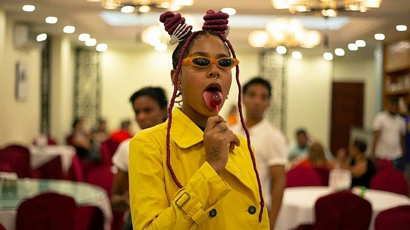 "La popi", "blin blin", "janguear"... te traemos el diccionario de las palabras más famosas del dembow y reguetón