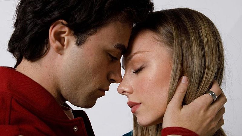 Ester Expósito y Mina El Hammani vuelven a 'Élite' de la forma más inesperada