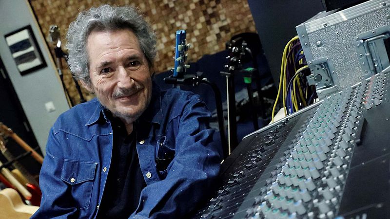 Miguel Ríos: "Llevo intentando tocar la guitarra, lo que todos los españoles en hablar inglés"