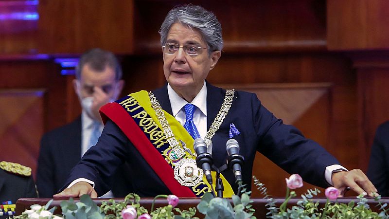 Guillermo Lasso jura su cargo como presidente de Ecuador prometiendo poner fin a "la era de los caudillos"