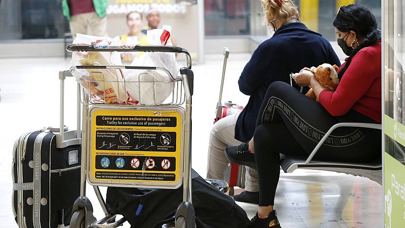 Simón, ante las llamadas al turismo: "Hay que reducir la euforia, prefiero decir que España está abierta en voz baja"