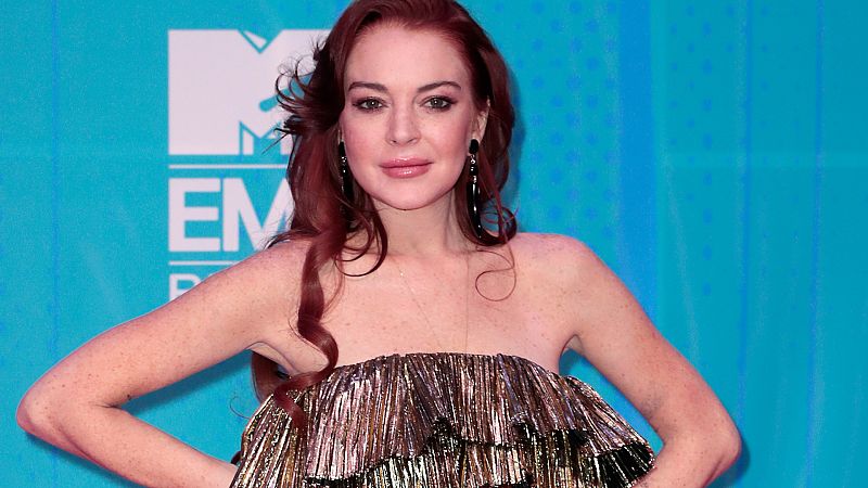 Esta Navidad vendrán Papa Noel y... Lindsay Lohan: la 'chica mala' vuelve al cine con Netflix