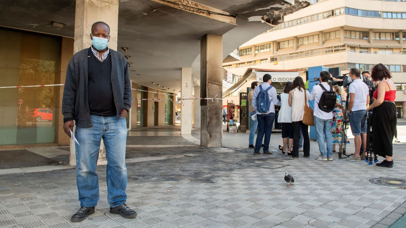Recaudan 10.000 euros para un vendedor ambulante al que quemaron su quiosco - Noticias Andalucía | Ver