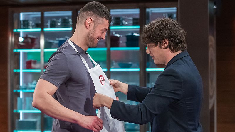 ¡Sorpresa! Un nuevo aspirante entra en las cocinas de MasterChef 9