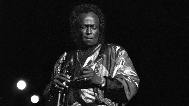Cuatro discos y un relato sobre el trompetista Miles Davis