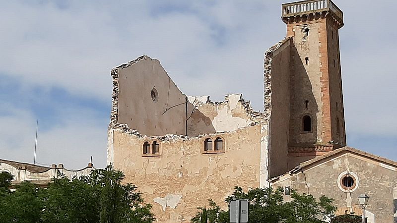 La colonia de Santa Eulalia, Bien de Interés Cultural, en peligro de derrumbe