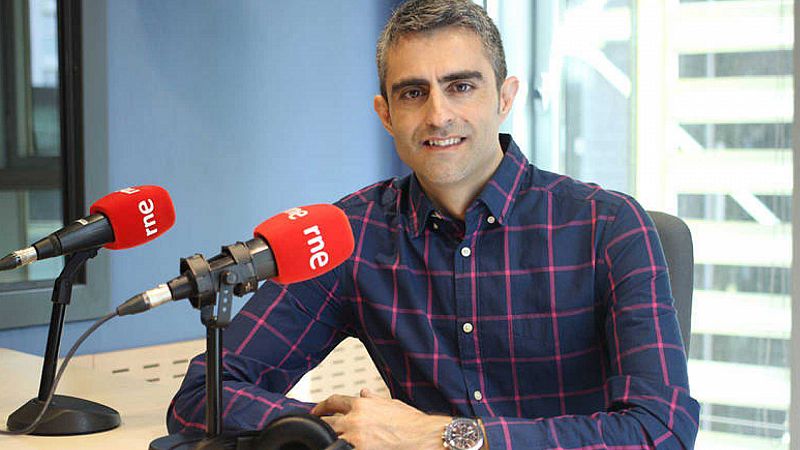 Carles Mesa: "Siempre miro a los ojos del entrevistado"