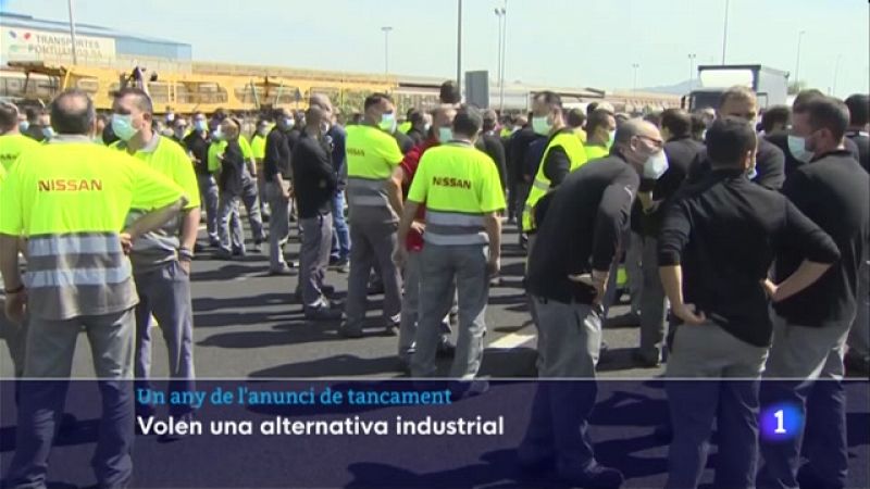 Un any després de l'anunci del tancament de Nissan, la plantilla espera respostes