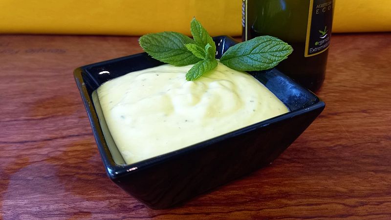 ¿Cómo se hace una salsa de mango?