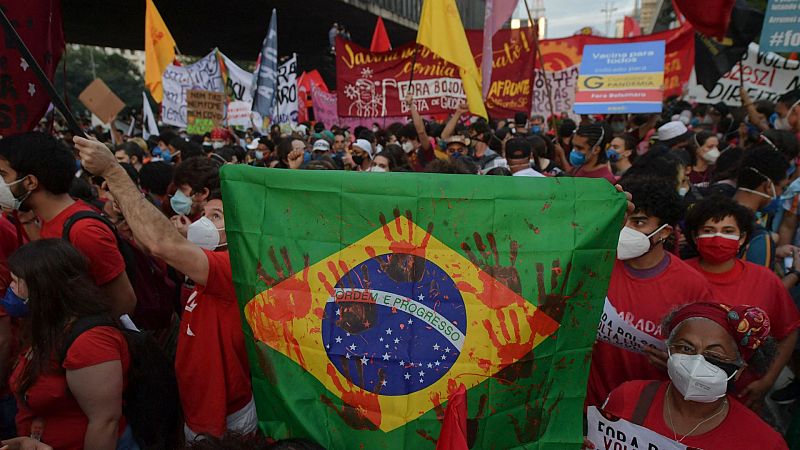 Brasil se levanta contra Bolsonaro con marchas en todo el país pese a la pandemia