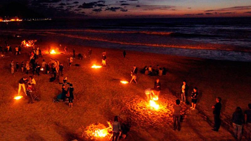 Barcelona mantindrà les platges obertes la nit de Sant Joan