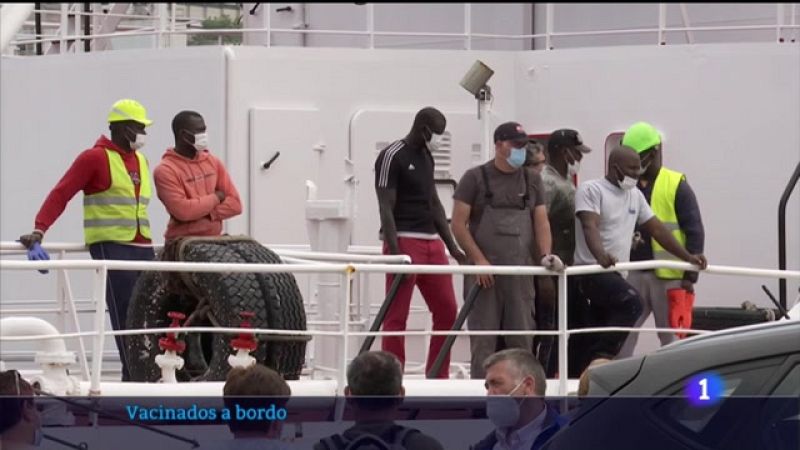 Saen ao mar os primeiros barcos coa tripulaci�nn vacinada