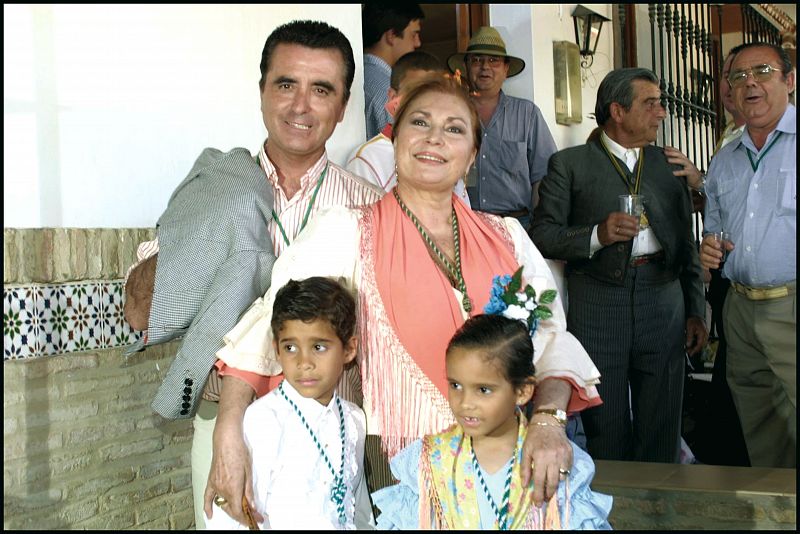 Gloria Camila dice que Rocío Jurado es su madre, "le pese, a quien le pese". ¿A quién le manda el mensaje?