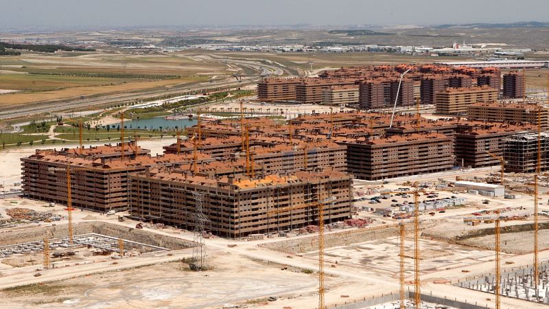 "Hay que desenganchar a España de la construcción, es un país adicto"