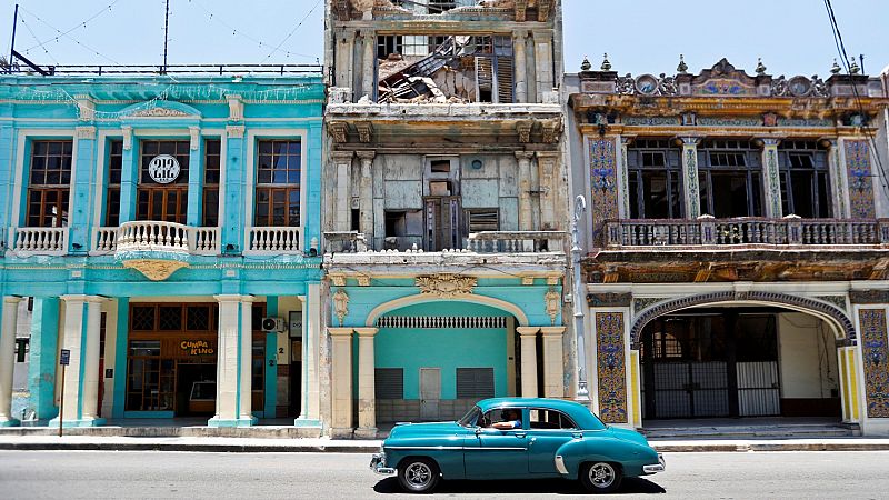 Cuba autoriza la creación de pequeñas y medianas empresas, pero las excluye de sectores estratégicos