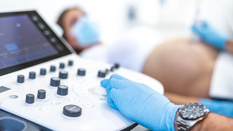 Unas 30 mujeres de Murcia denuncian trato "denigrante" a la hora de abortar