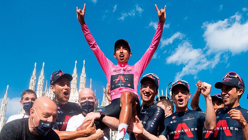 Xabier Artetxe: "Hay muchas posibilidades de que Bernal corra la Vuelta; es buen año para hacer dos grandes"