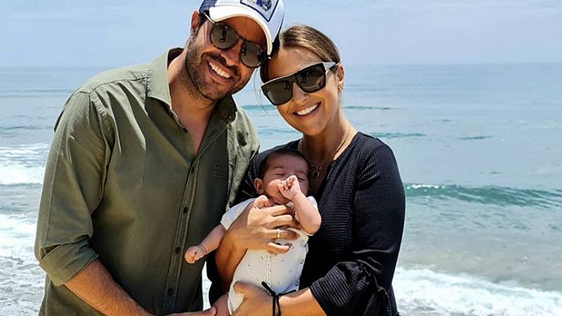 Paula Echevarría revela las primeras fotos de su hijo en la playa: "Solo me faltaba mi princesa"