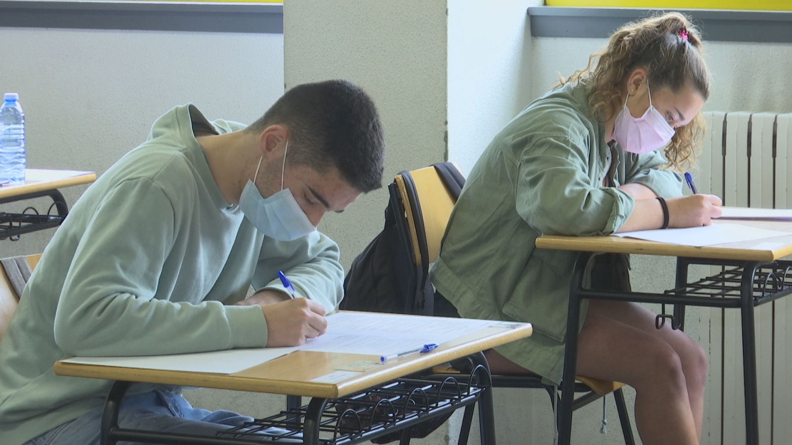 Comezan as probas da ABAU para 13.200 alumnos