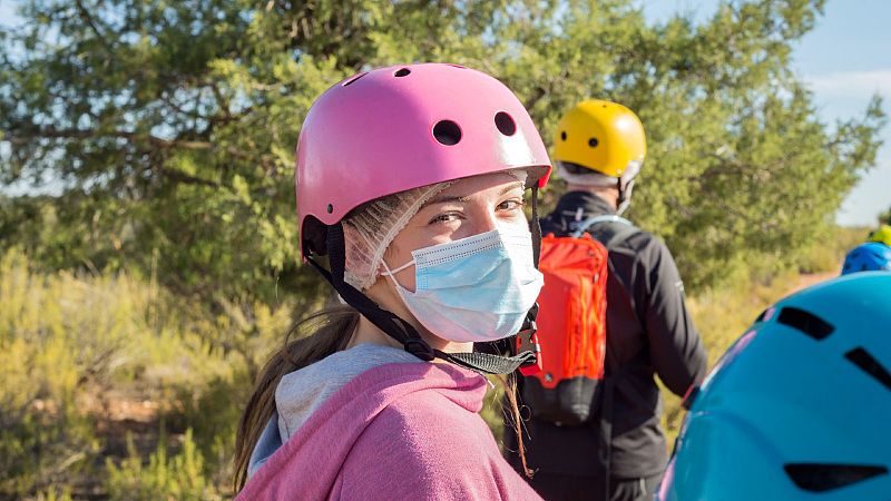 Mascarilla obligatoria, grupos "burbuja" y distancia de 1,5 metros: así serán los campamentos este verano