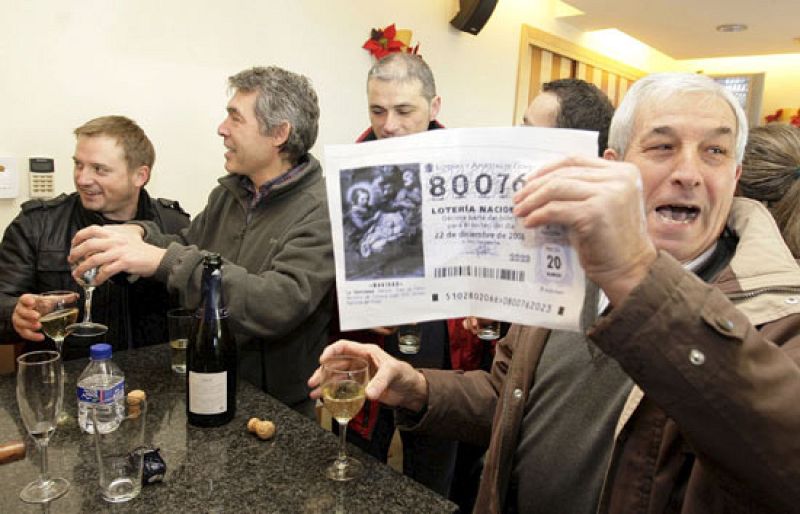 Soria se toma el aperitivo bajo una lluvia de millones