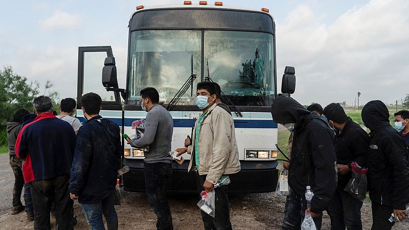 Estados Unidos arresta a más de 180.000 migrantes en la frontera con México en mayo, nuevo récord mensual