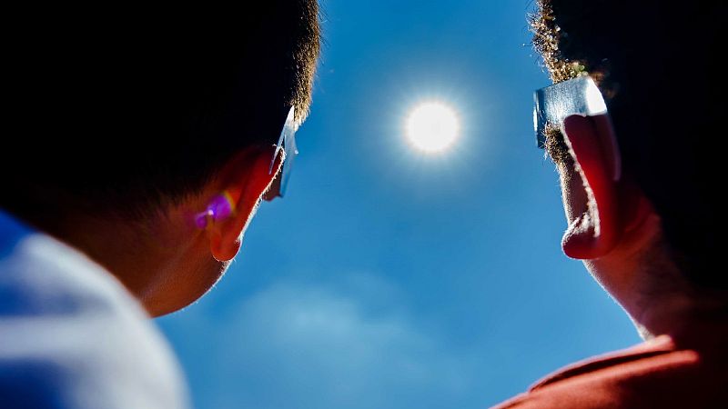 Las mejores imágenes del eclipse anular de Sol en el mundo