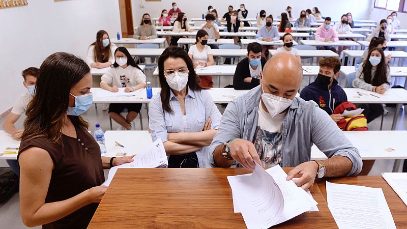 Termina la EBAU: notas de corte, perspectivas laborales y otras claves para buscar carrera