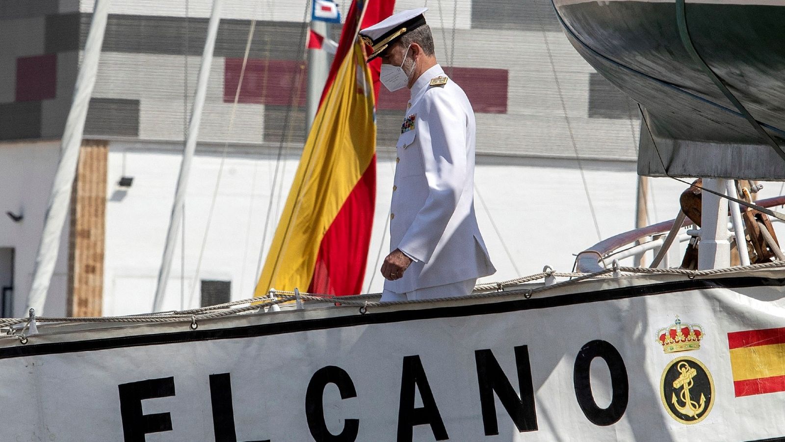 El buque Juan Sebastián Elcano llega a Cádiz tras diez meses de travesía