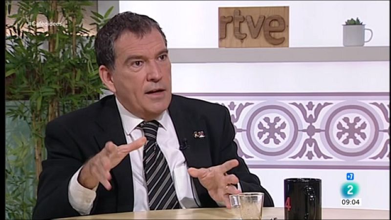 Alonso-Cuevillas: "Hem de fer una via trilateral, que tercers obliguin a l'Estat a asseure's"