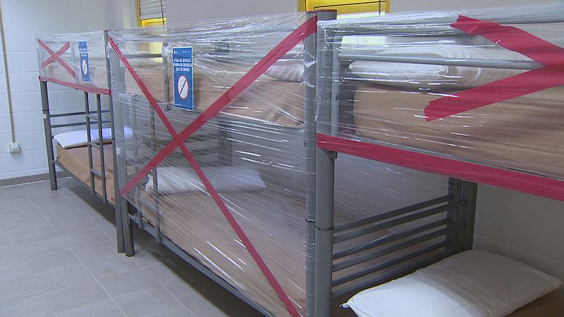 Os peregrinos volven percorrer os cami�os de Santiago e poden parar nos albergues p�blicos, ao abrir a metade deles