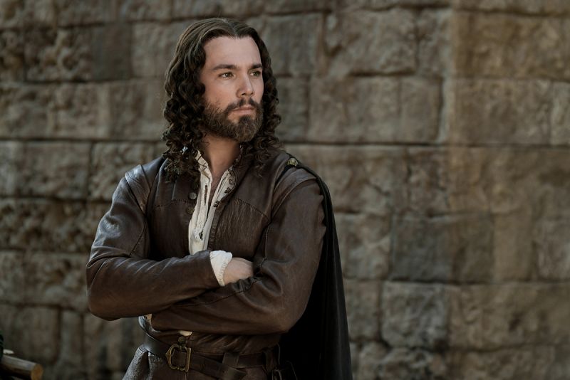 'Leonardo' recibe un encargo de Ludovico y contrata a Salai (Carlos Cuevas) como aprendiz