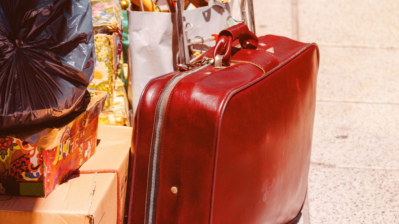 Desahucio sin alternativa habitacional para una madre y tres menores en Sevilla - La hora de La 1 | Ver