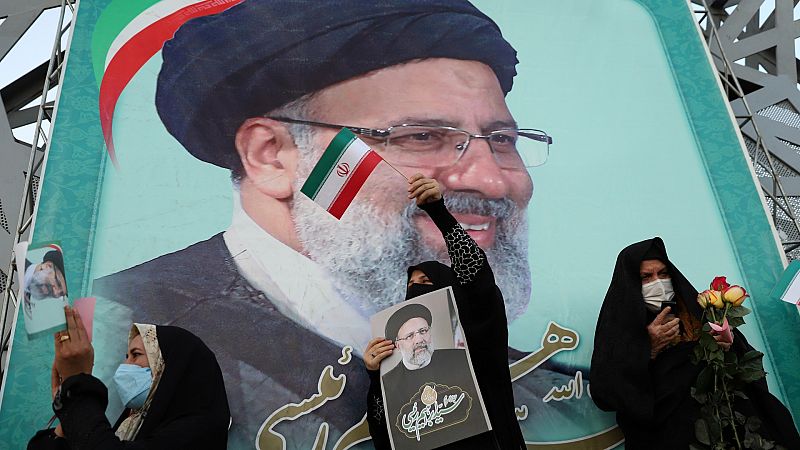 El clérigo ultraconservador Ebrahim Raisí gana de forma aplastante las presidenciales de Irán