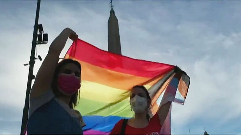 El Vaticano quiere cambiar un proyecto de ley contra la homofobia en Italia