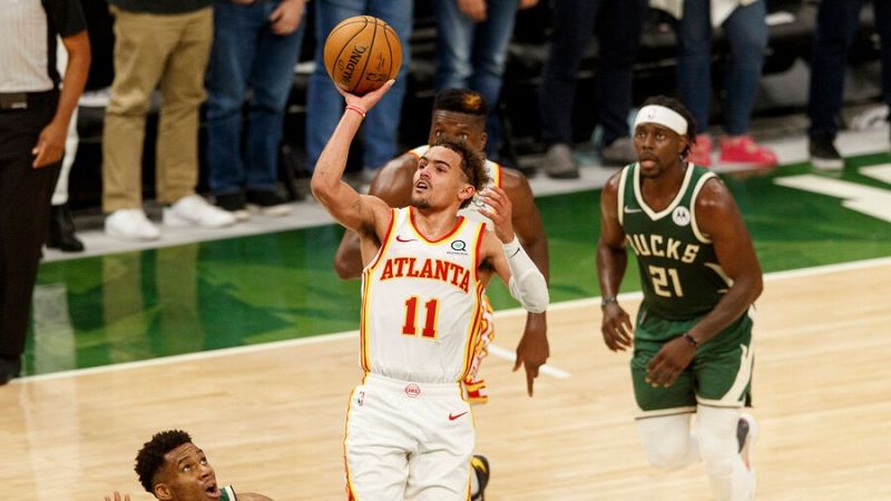 Trae Young hace historia para dar la victoria a Atlanta Hawks en el primer partido de la final de conferencia (116-113)