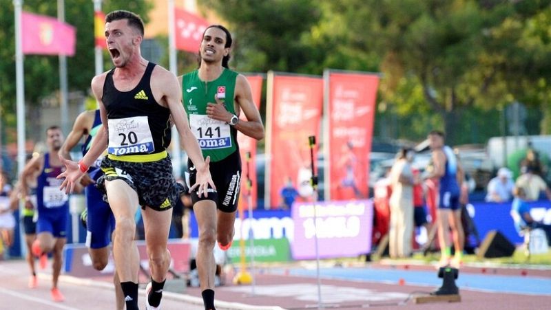 Carlos Mayo sorprende a Mohamed Katir y se proclama campeón de España de 5.000m
