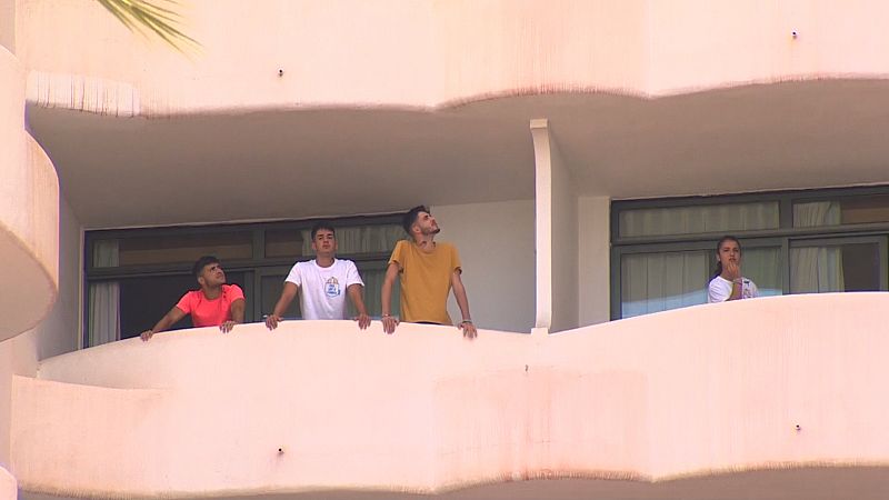 O gromo polas viaxes de fin de curso a Mallorca xa supera a centena de contaxios en Galicia