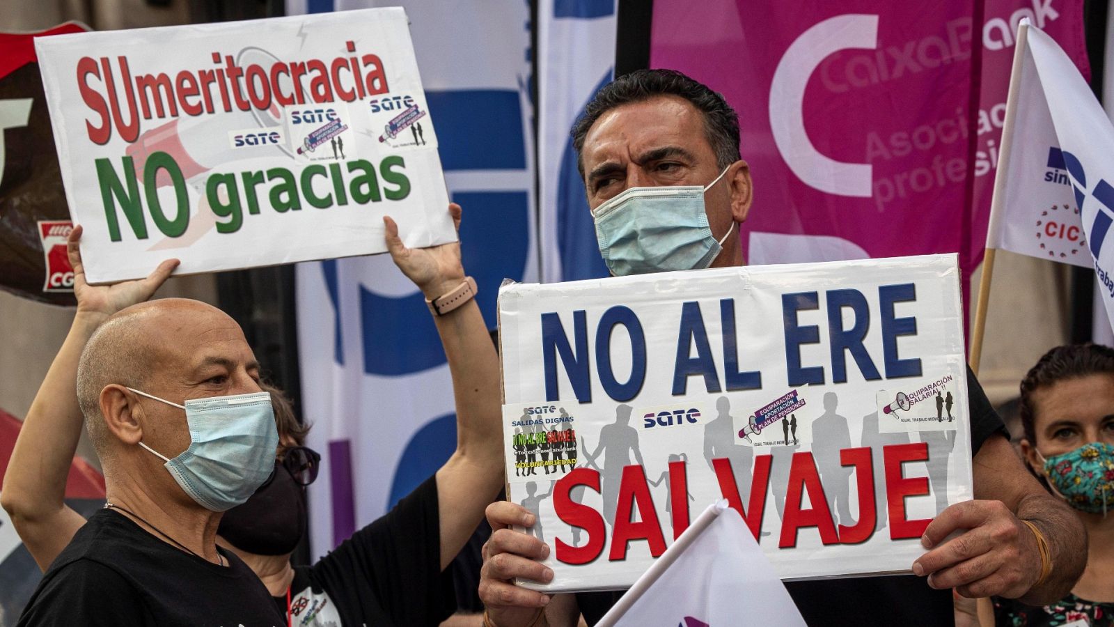 Huelga por el ERE de CaixaBank: los trabajadores rechazan la última oferta de la entidad